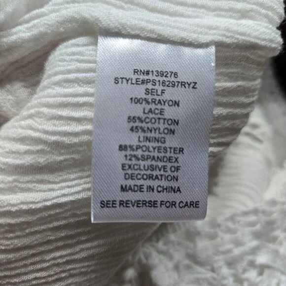 Pale Sky lace top - Picture 11 of 11